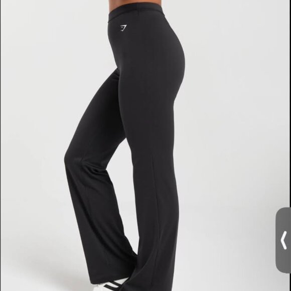 Gymshark Flared Leggings NWOT - Picture 4 of 6
